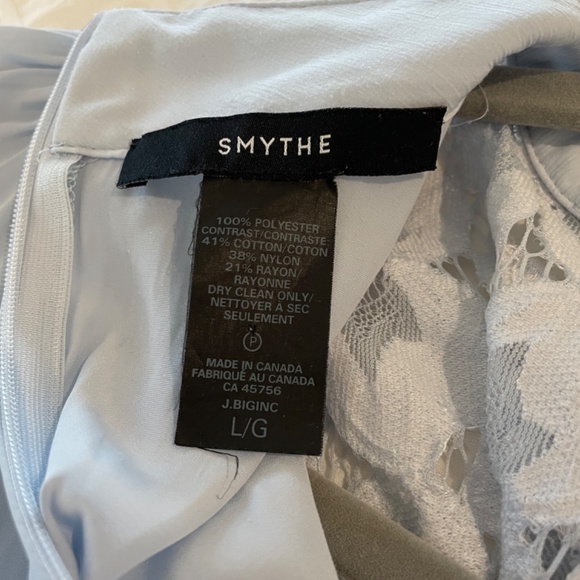 Elegant Classy Blue Women's Top - Picture 3 of 4